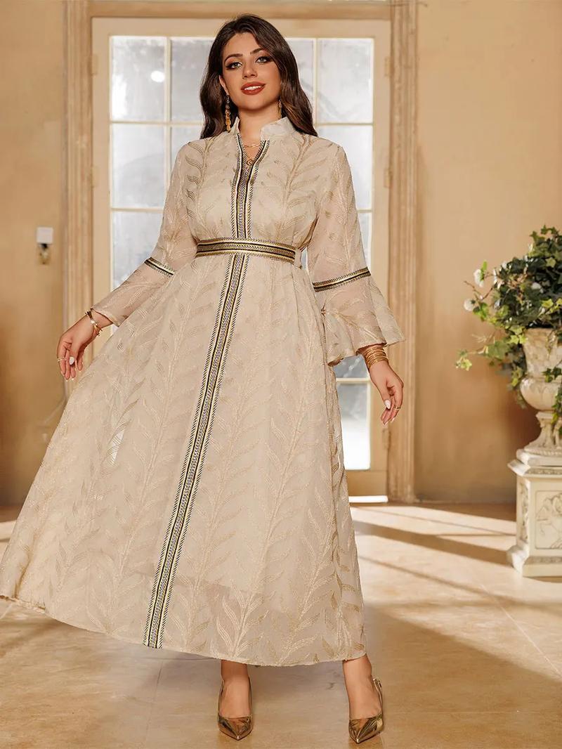 Product Introduction of Dubai Embroidery Abaya With Belt For Muslim Woman Notched Stand Collar Flare Sleeve Elegant Loose Moroccan Saudi Kaftan 3