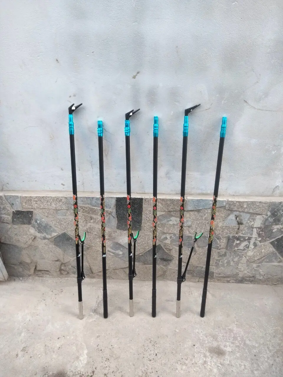 Gác cần câu đài hoa hồng đen, Gác cần và cán vợt hoa hồng đen kích thước 2.1m, 2.4m, 2.7m