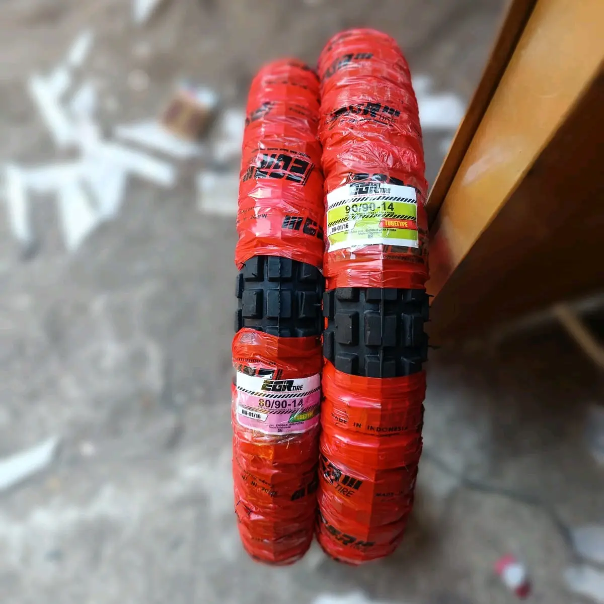 ban matic trail depan belakang ukuran 80/90-14 dan 90/90-14