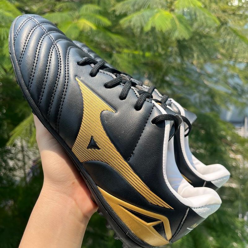 Giày bóng đá Mizuno Neo 4 pro đen ( Tặng kèm bình xịt khử mùi + tất dệt kim+ băng cuốn cổ chân ) đã khâu đế toàn bộ, nhiều màu sắc