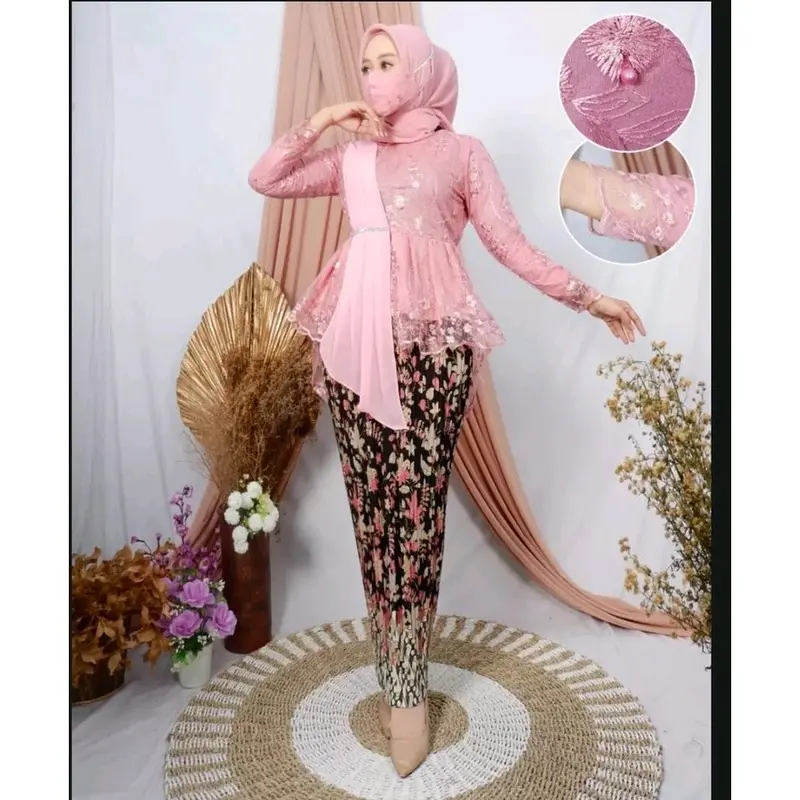 setelan kebaya wisuda selendang  aurel Wanita 6
