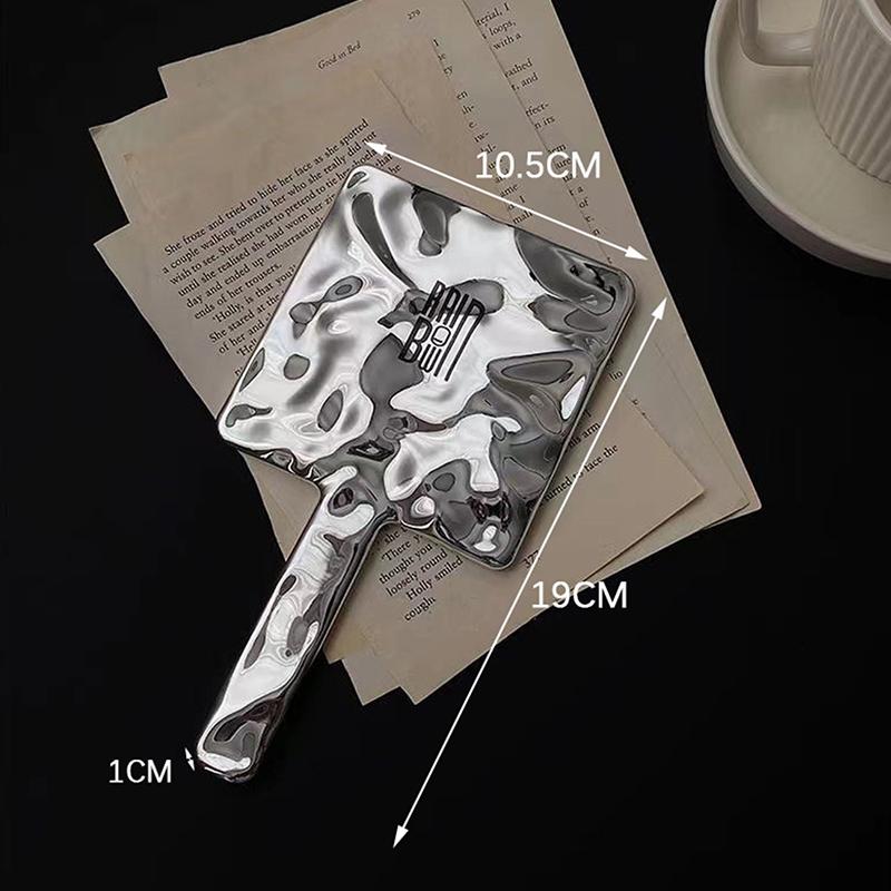 Product Introduction of Gương Trang Điểm Cầm Tay Cho Gia Đình, Gương Phong Cách Ins Retro, Di Động, Cho Nữ, Làm Đẹp 21