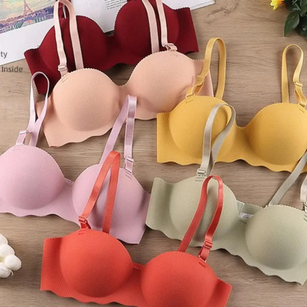Bras Push Up Seamless Underwear for Women Solid Color Wireless Lingerie Integrateds Gather Convertible Straps Brassiere Womenswear Sexy