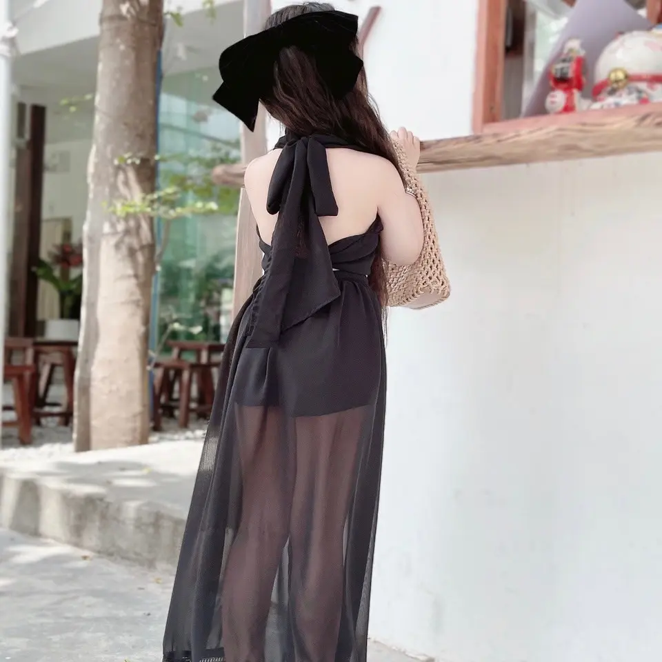 Đầm maxi đen sang chảnh cho bé gái dễ thương