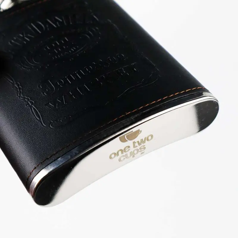 Botol Bir Hip Flask Stainless Leather 7Oz with Shot Glass 3
