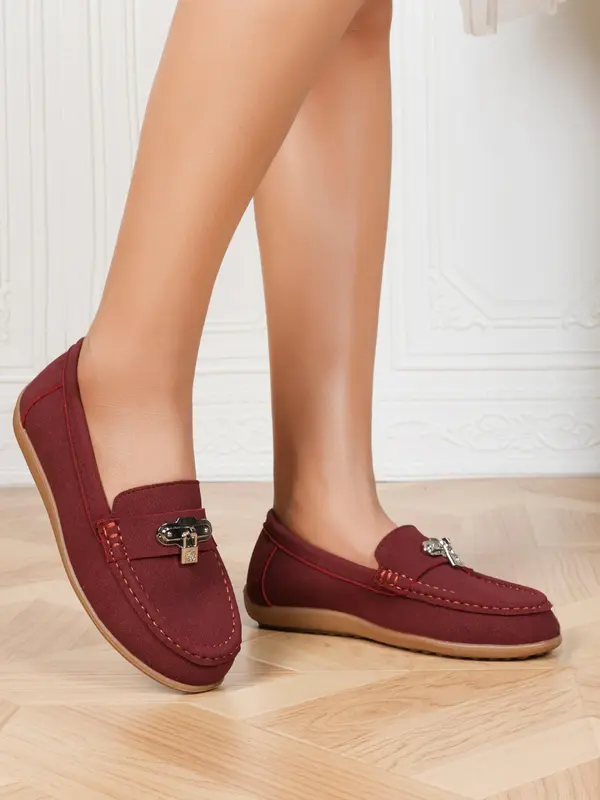 Women's Shoes, Fashion Chain Decorated Low Top Round Toe Shoes, Casual Comfortable Lightweight Slip on Shoes, Female Solid All-match Shoes for Daily Wear, Trending Shoes Girl Footwear 6