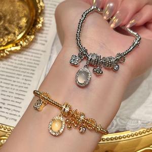 Gelang Gegelung Kaca Lutsinar Ais, Gaya Baru Vintaj, Bertatah Berlian, Rekaan Semanggi Empat Daun, Manik Abakus, Gelang Mata Kucing, Barang Kemas gelang  perak bracelet  matching makeup  bracelet gelang  adjustable  perempuan