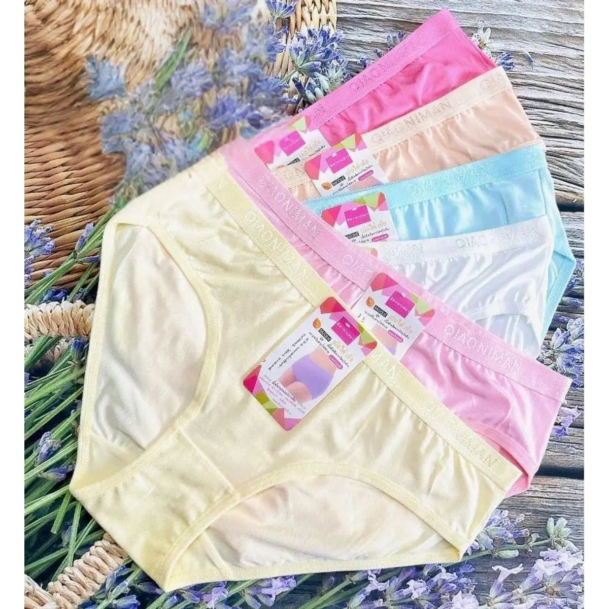 Combo 10 Quần Lót Nữ Lưng Thêu Cotton Thái Cao Cấp (Size 40-70 Kg) Chất Vải Mềm Mịn Co Giãn Thoáng Mát - Ngọċ Chinh Shops
