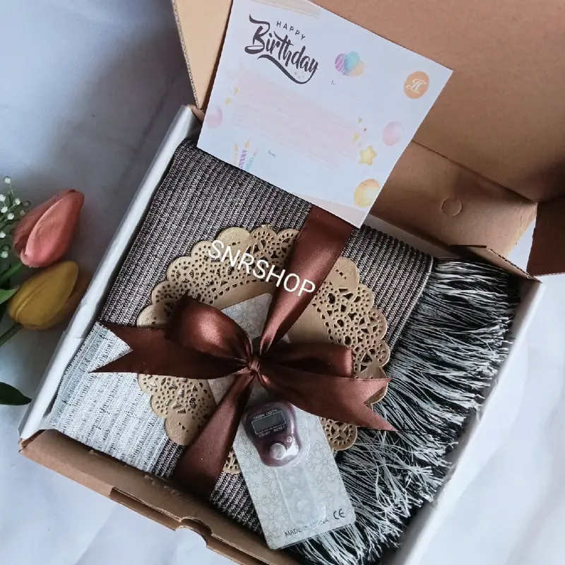 Kado hampers Sajadah Tasbih Termurah bingkisan lebaran 2