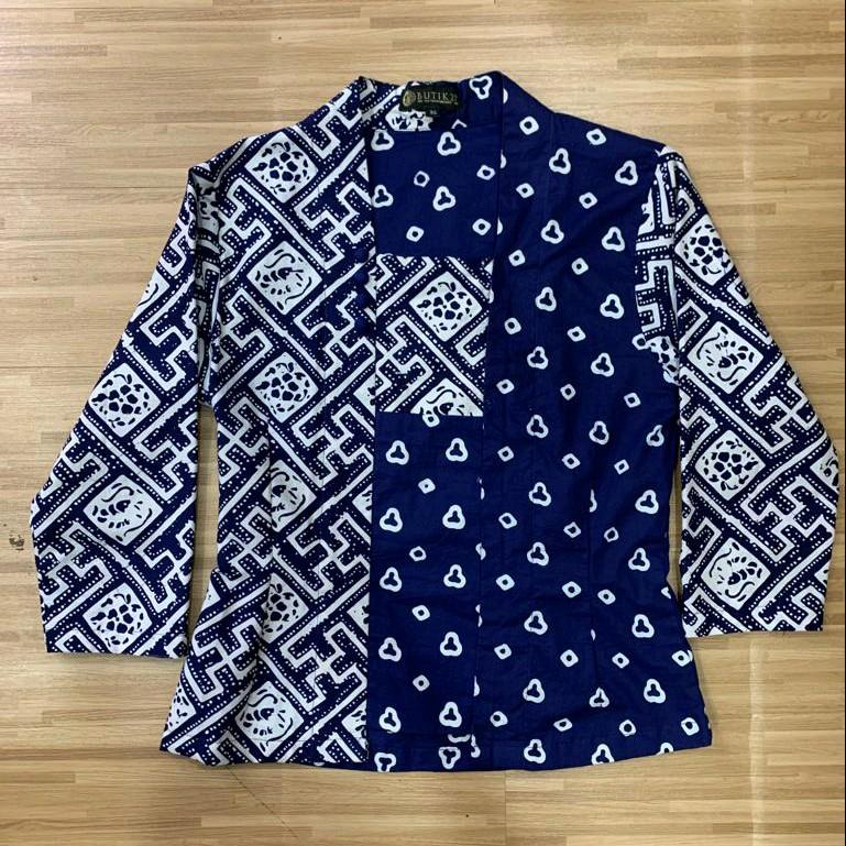 BUTIK27 - Kutu Baru Nona Kancing Lengan 3/4 1