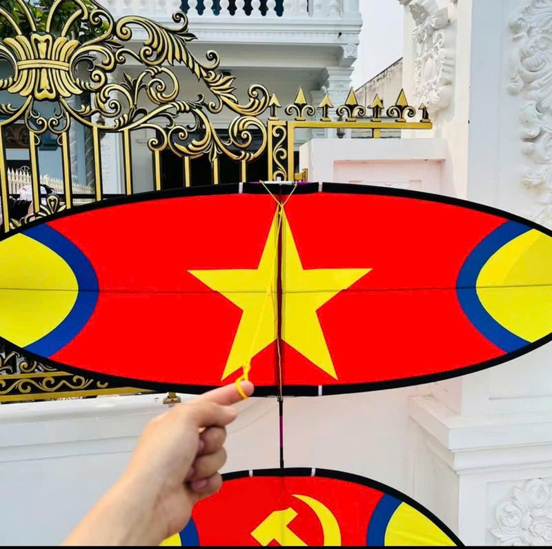 Diều Sáo Lắp Ghép Cờ Đỏ Sao Vàng . Diều Cacbon Cao Cấp 1m5-1m7-2m-2m5-3m Có Sẵn Dây Lèo Đồ Chơi Toy 2