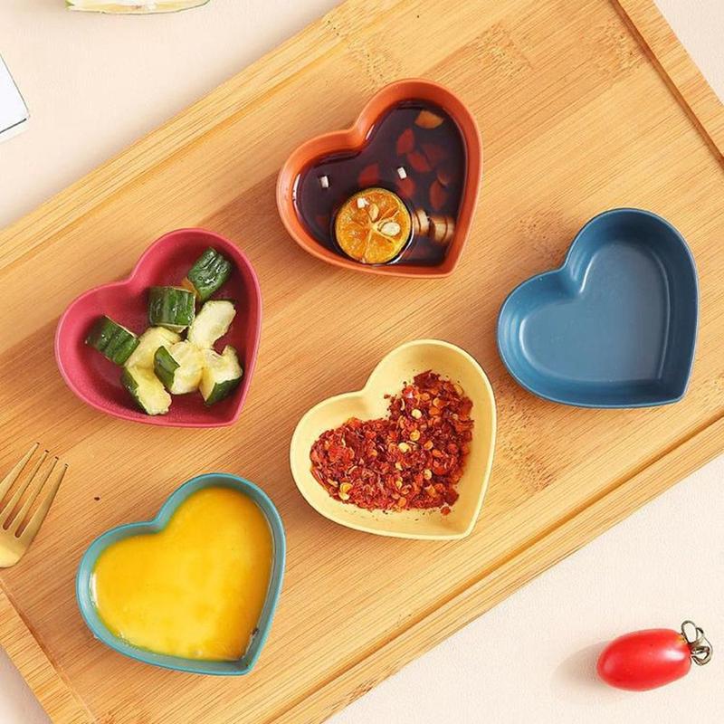 Product Introduction of Đĩa Gia Vị Hình Trái Tim Bằng Rơm Lúa Mì Dễ Thương, ACC LIFE, Phong Cách Bắc Âu, Có Thể Giặt Được, Đĩa Bắp Cải Muối, Đĩa Nước Sốt Đậu Nành Mini, Không Vỡ, Thích Hợp Cho Nhà Bếp 9