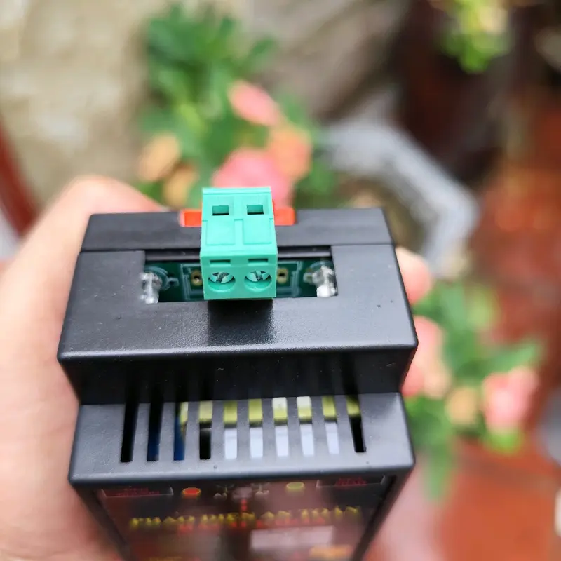 Rơle chuyển nguồn 12v cho phao điện lên bồn nước công xuất 3hp 3