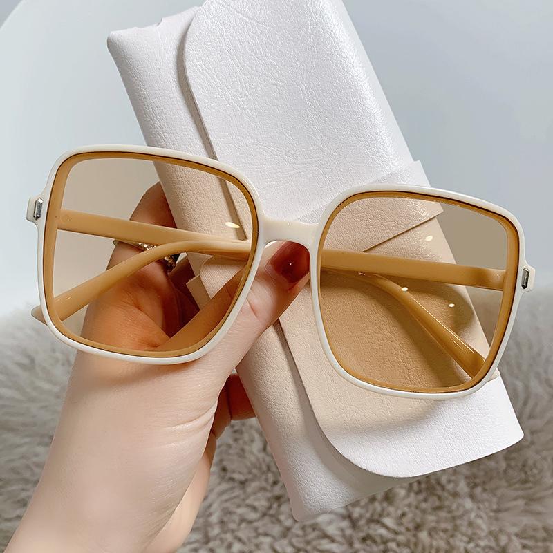 Product Introduction of Men Women Trendy All-match Gradient Color Goggles Glasses UV380 Square Sunglasses Classic Fashion Sun Glasses For Unisex Eyewear 34