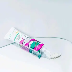 Naavagreen Sunscreen  [Chemical] SPF 50+ PA +++ untuk Perawatan  Wajah