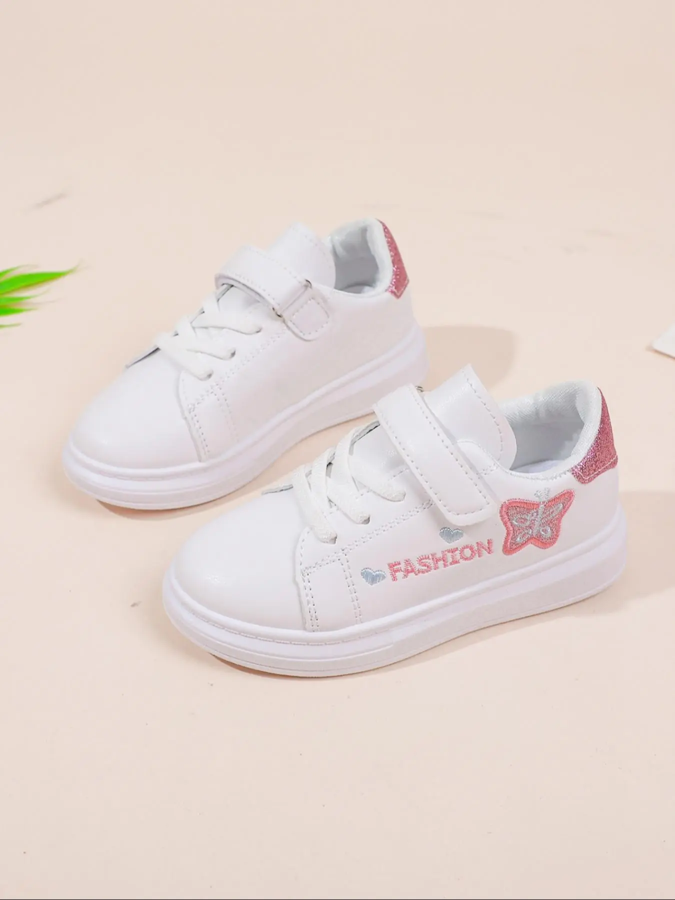 Fashion Butterfly Design White Sneakers, Casual Comfortable Sports Running Shoes for Daily Wear, Perfect for Students and Outdoor Sports