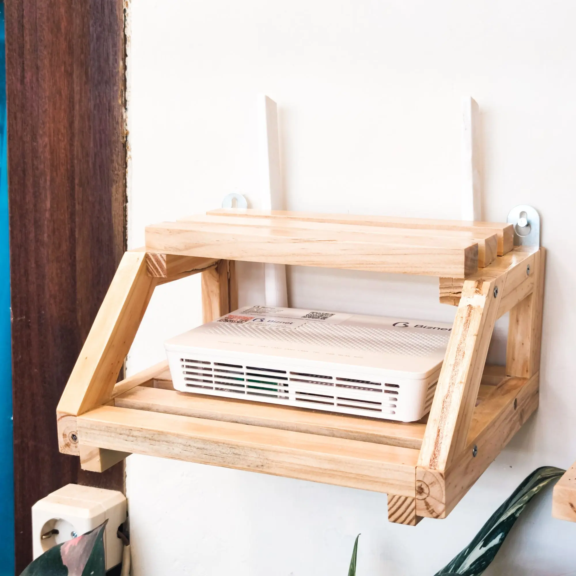 STB Wifi Router Stand Holder Rak Gantungan Modem Set Top Box - Shop ...