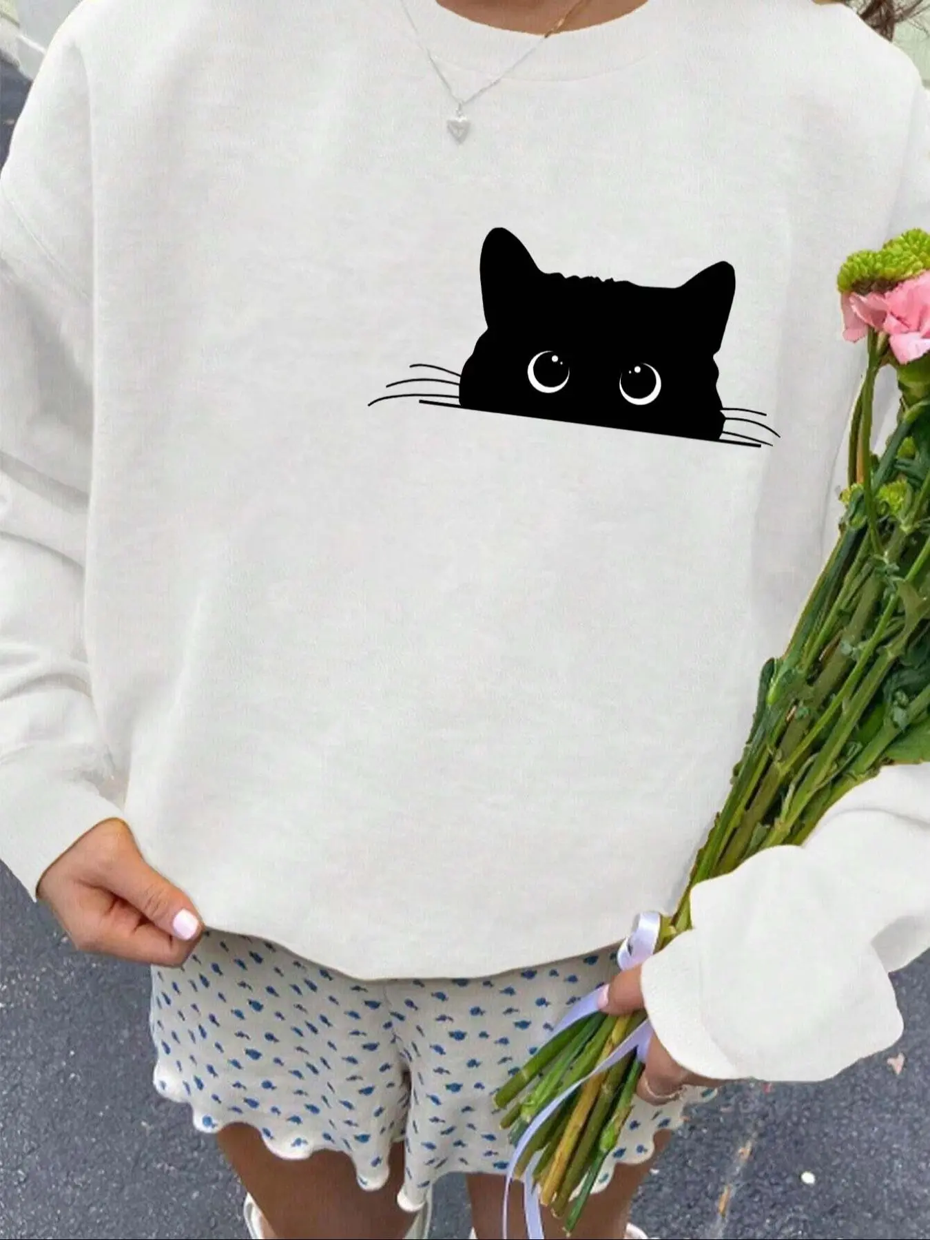 Women's Cartoon Cat Print Drop Shoulder Sweatshirt, Casual Long Sleeve Round Neck Pullover for Fall & Winter, Ladies Clothes for Daily Wear