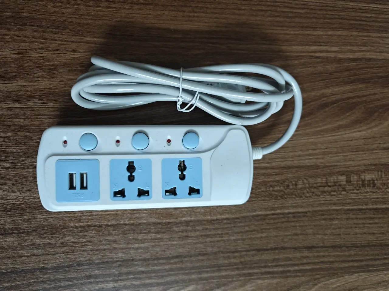 Ổ Điện Đa Năng 4 Ổ Cắm, Có 2 Ổ Cắm USB, Dây Dài 1m