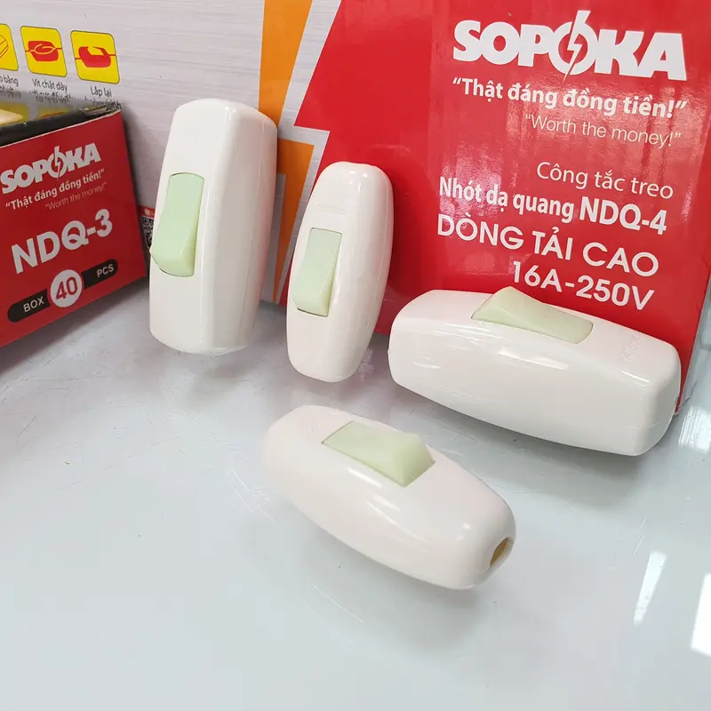 Công tắc điện treo quả nhót dạ quang SOPOKA NDQ-3 NDQ-4 cực đồng đúc (1 cái) 0