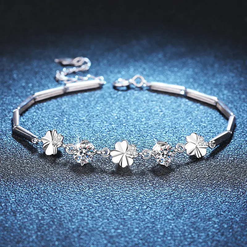 S925 Sterling Silver Bracelet Female D Color 1 Karat Moissanite Moissanite Bracelet Lucky Four-Leaf Clover Bracelet Simple Fashion