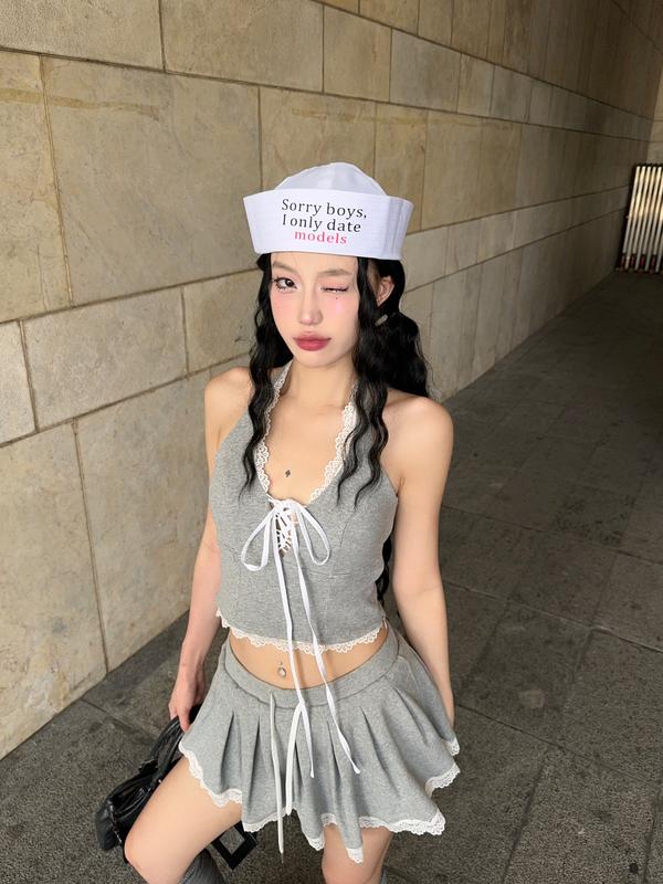 Set áo nữ yếm gân chân váy ly phối ren xám