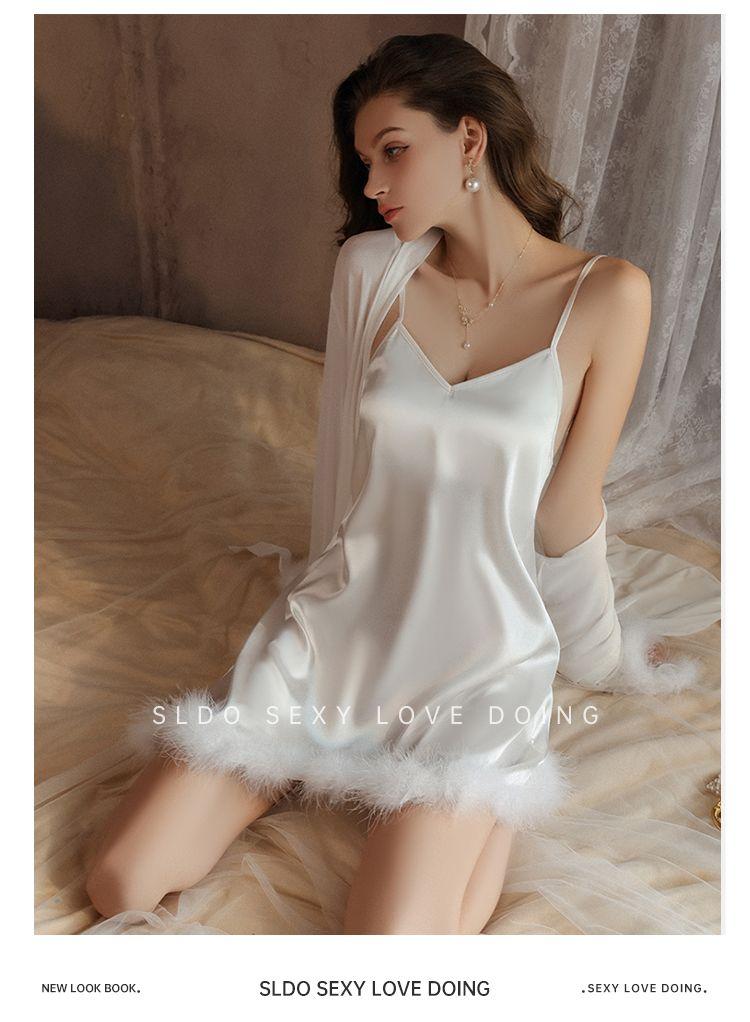 Product Introduction of High Quality in Stock-Limited Offer Sldo Flagship Store French Advanced Sense Long Sleeve Nightgown White Feather Princess Loose Sexy Morning Gowns-TK Hot Sale Quality Certification Womenswear Loungewear Original Nightwear 27
