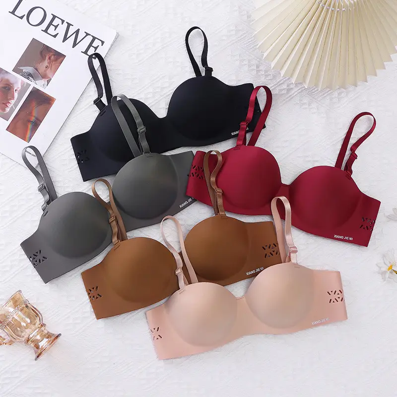 One Piece Seamless and Steel Ring Free Comfortable Bra, Small Chest Gathered, Hollowed Out Student Underwear, Female