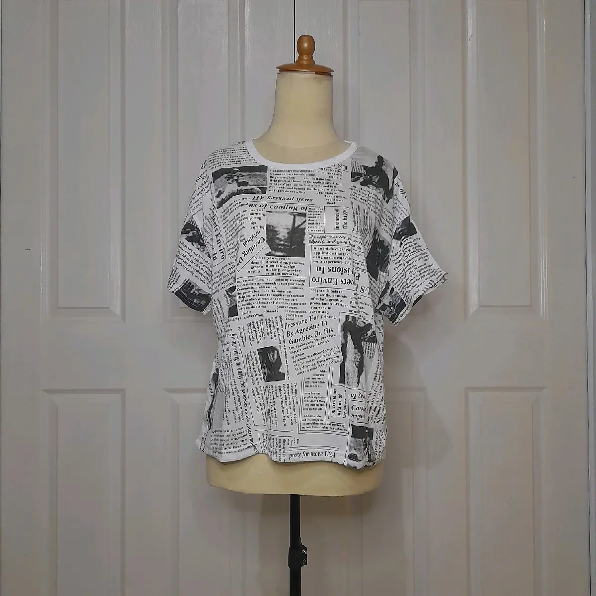 Baju Kaos Wanita Jumbo Atasan Oversize Korea Lengan Pendek Koran Pakaian