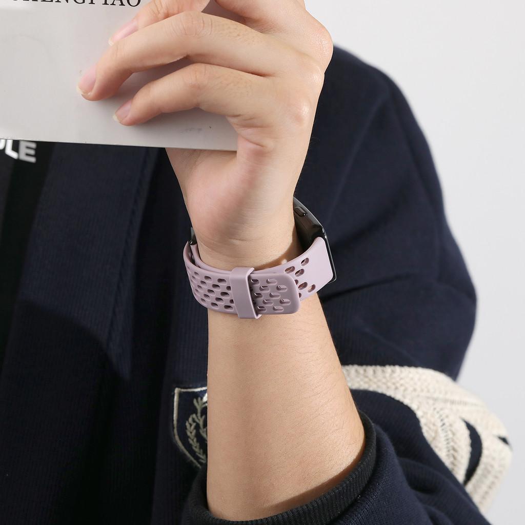 Tali Jam Tangan Sport Soft Silicone Strap for Huawei Band 10 9 8 Strap Adjustable Replacement Rubber Band Wristband Breathable Bracelet Belt Accessories Smartwatch for Huawei Band 8 9 10 NFC Watchband Accessories Tali Jam Tangan Sport Soft Silicone Strap for Huawei Band 10 9 8 Strap Adjustable Replacement Rubber Band Wristband Breathable Bracelet Belt Accessories Smartwatch for Huawei Band 8 9 10 NFC Watchband Accessories