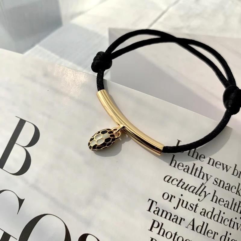 Product Introduction of Red Snake Bracelet with 18K Gold Plating bangles with Snake Charm 3