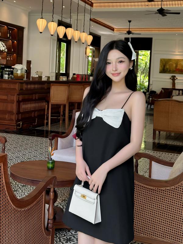  Đầm babydoll hai dây đính nơ COCOBEBE 