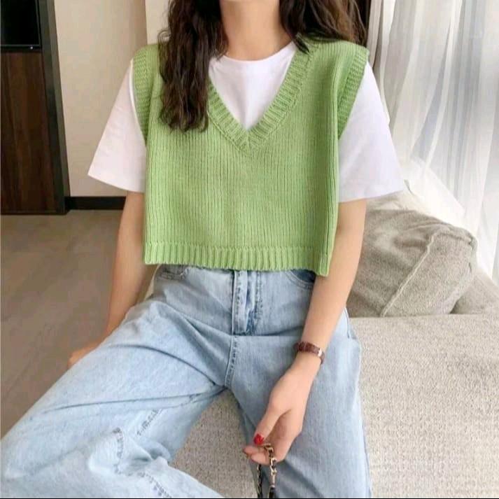 ROMPI CROP RAJUT - FUCHIA VNECK 2