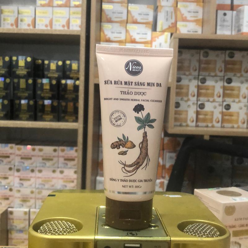 1rửa mặt lớn 80g bao hang chinh hang+ 0