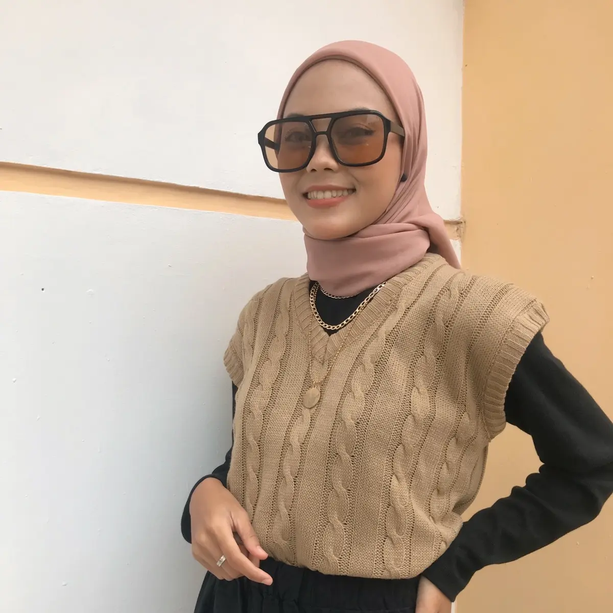Rompi Modis Cable Baju Wanita Atasan Rajut Premium One Size Panjang Top Crop  Basic Hitam