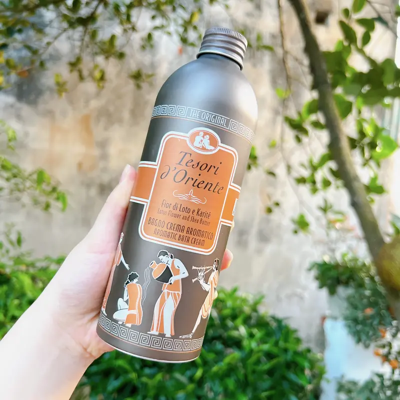 (Tặng vòi) Sữa tắm nước hoa Tesori Hương Sen Lưu Hương Lâu 500ml 2