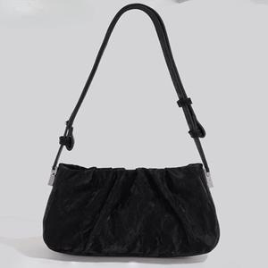 กระเป๋าแขน กันน้ำ ลายเมฆจีบ ความจุมาก กระเป๋าสะพายไหล่ สไตล์ใหม่