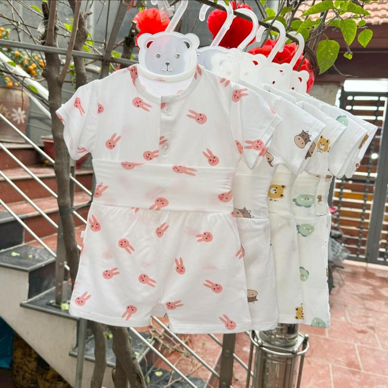 [Form ôm] Bộ cộc Minki Bae cúc giữa cạp cao họa tiết vải peptit mềm mát cho bé