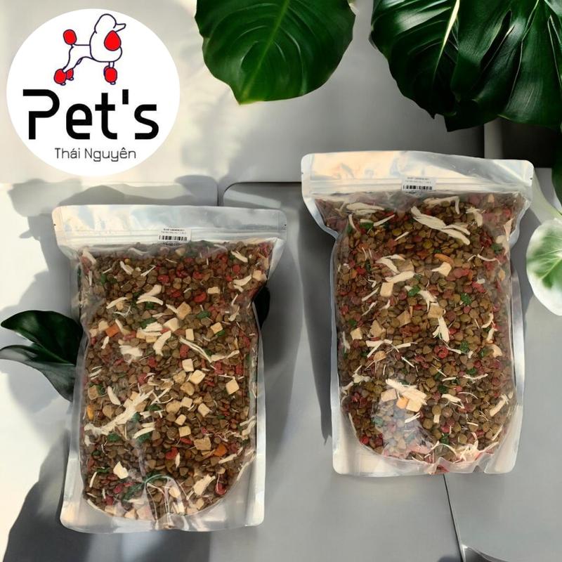 Thức ăn cám mix từ 15 loại cám ( canin, catsrang, maxime, snapy tom, misterdonut, cuncun, minino, meo gold...) mix topping + ức gà sấy + gan sấy + lòng đỏ trứng + tôm sấy cho mèo hộp 2kg7