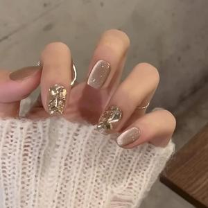 ネイルファイル&テープ付きのキラキラしたキャットアイフェイクネイル、女性のネイルアートのための24個の取り外し可能なラインストーンデコレーション偽のネイル、ネイルセットを簡単に押す