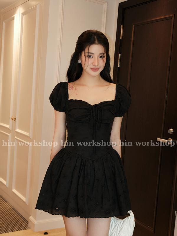 HINWORKSHOP [ TẶNG QUẦN BẢO HỘ ] Váy ngắn tay thiết kế tùng phồng - Josy Dress, vải thêu boi hoạ tiết màu be, phù hợp cho các buổi tiệc - Nữ, Women Kem