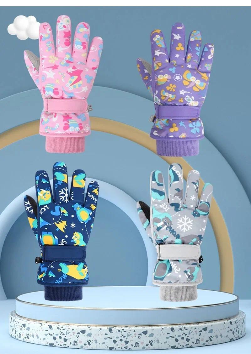 Product Introduction of Outdoor Children's Skiing Gloves Winter Warm Windproof Glovess Cartoon and Velvet Waterproof Riding Gloves Guantes Para El Frio 11