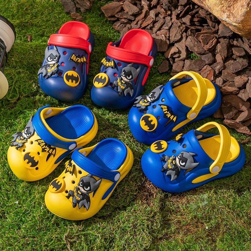 Dép sục cross bé trai hoạ tiết người dơi đế mềm êm và nhẹ chống trơn trượt 2-5 tuổi Sandal