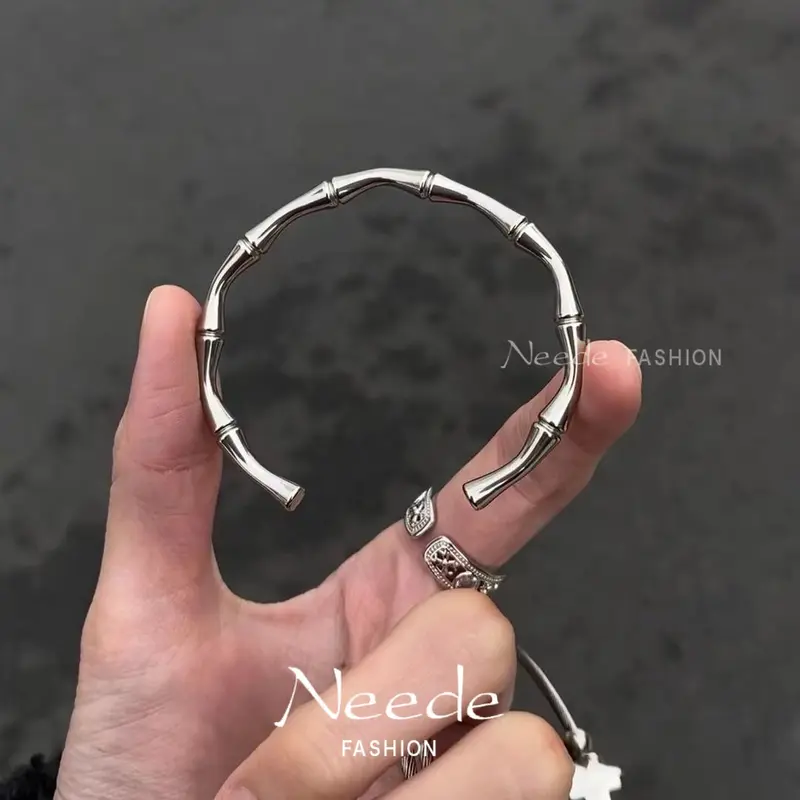 Vòng Tay Đôi, Thiết Kế Chữ Thập Unisex, Chất Liệu Thép Titan Thích Hợp Cho Tình Nhân, Có Thể Điều Chỉnh Độ Mở, Thiết Kế Độc Đáo Bao Gồm Nút Gỗ Tre 5