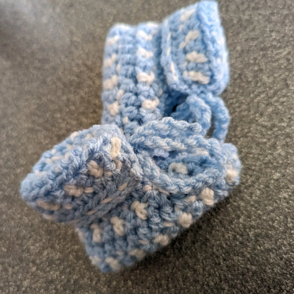Crochet Baby Booties 0-3 MTHS Blue.