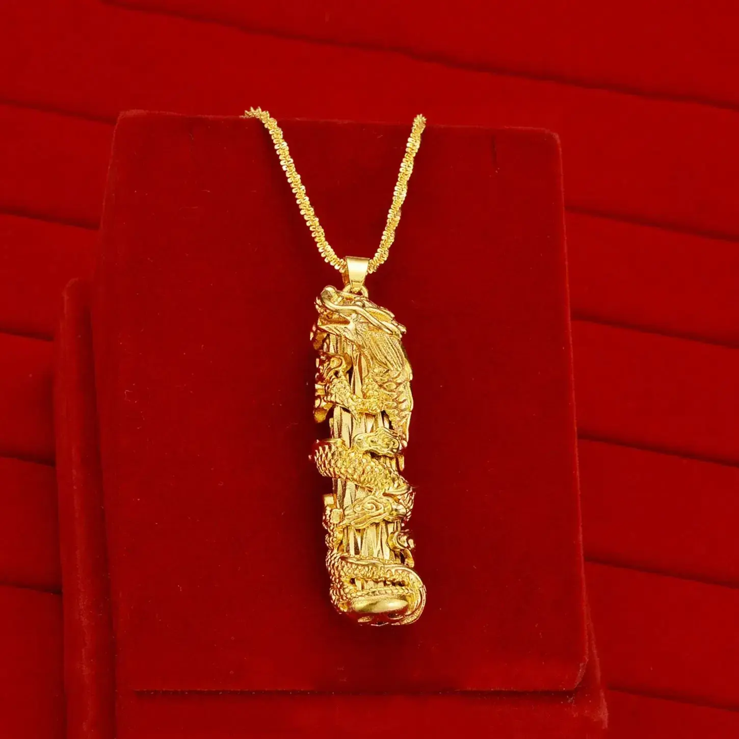 Trendy Men's 18K Gold Sand Caged Pendant - Non-Fading Necklace, Elegant Jewelry for Everyday Wear or Special Gifts
