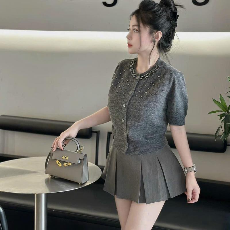  Áo Len Đính Đá Khâu Tay Dáng Tay Lỡ Phom Ôm Dễ Mặc Chất Len Dày Đẹp Freesize Cho Nữ 