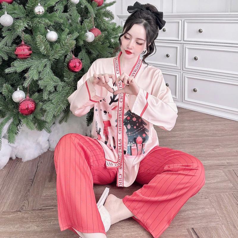  Bộ Đồ Ngủ Quần Dài Cổ Y Dành Cho Nữ Hoạ Tiết Noel Chất Liệu VảI Lụa Latin Nhẹ Mát S1081 Nhung 