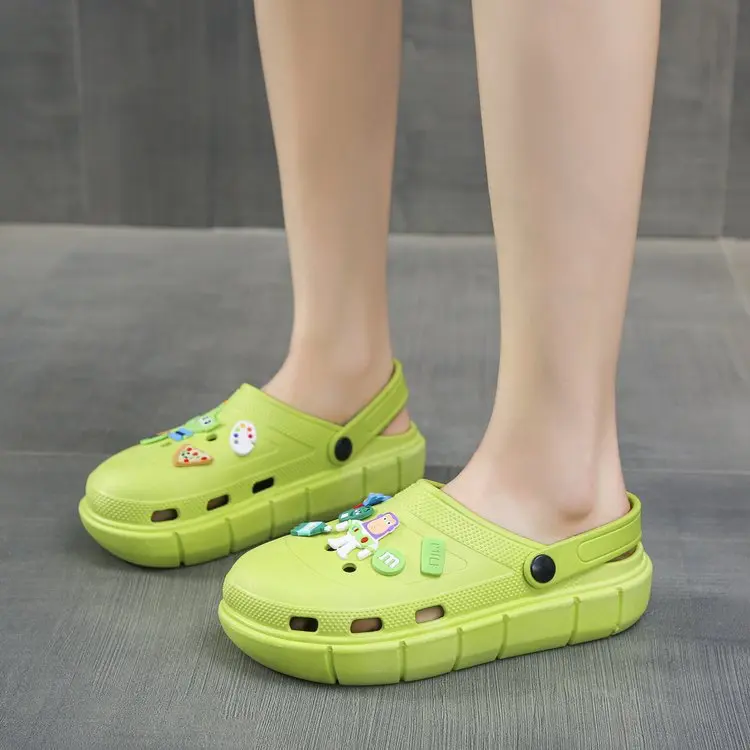 Women's Hole Shoes Platform plus Height Increasing Summer Outer Wear Closed Toe Non-Slip Deodorant Cartoon New Cool Beach