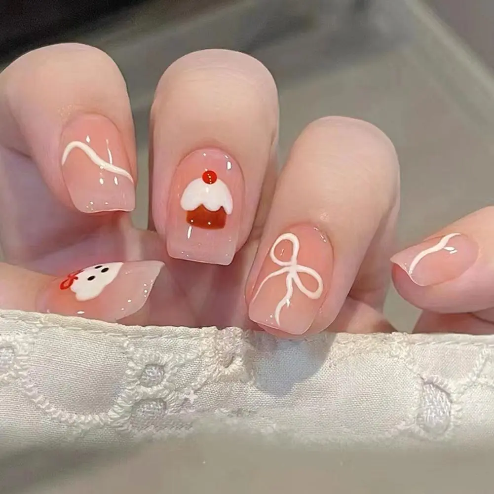 24Pcs Fresh Lovely Fashion Fake Nails Nail Art Finished Nail Patch Short Fake Nails Wearable Nails Stickers